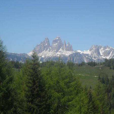Fabbricato Indipendente Centro Lozzo Cadore Exterior foto
