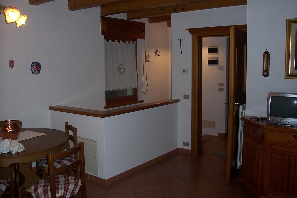 Fabbricato Indipendente Centro Lozzo Cadore Quarto foto