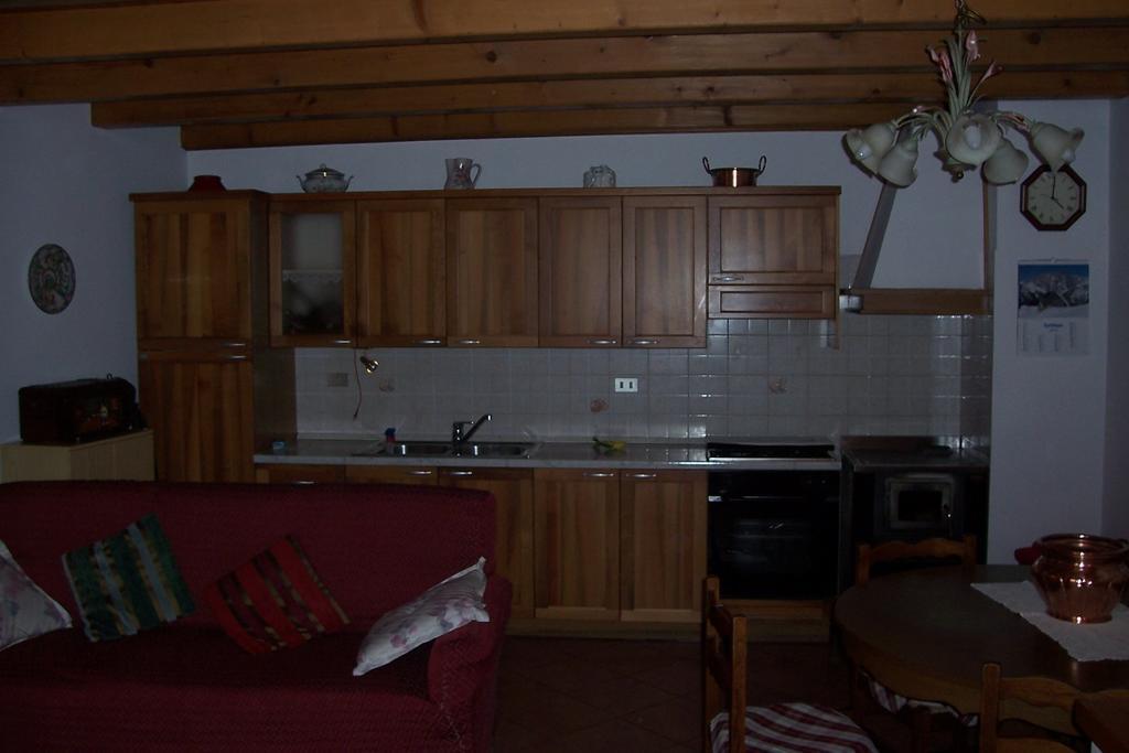 Fabbricato Indipendente Centro Lozzo Cadore Quarto foto