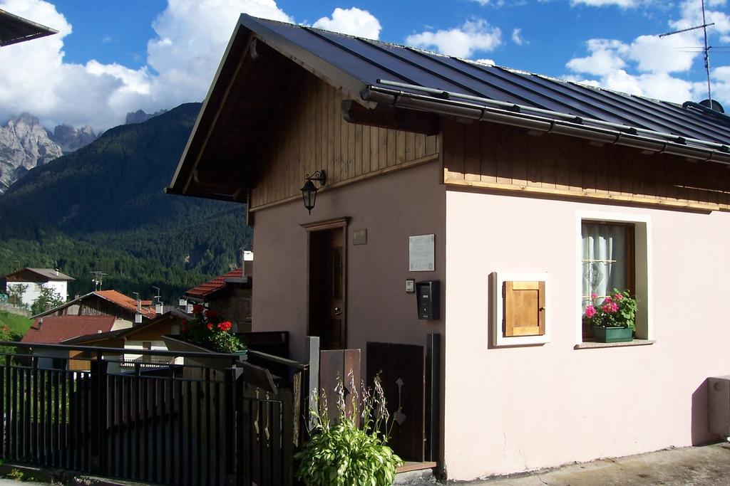 Fabbricato Indipendente Centro Lozzo Cadore Exterior foto