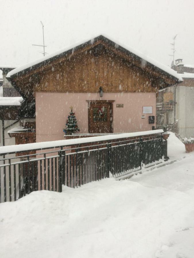 Fabbricato Indipendente Centro Lozzo Cadore Exterior foto